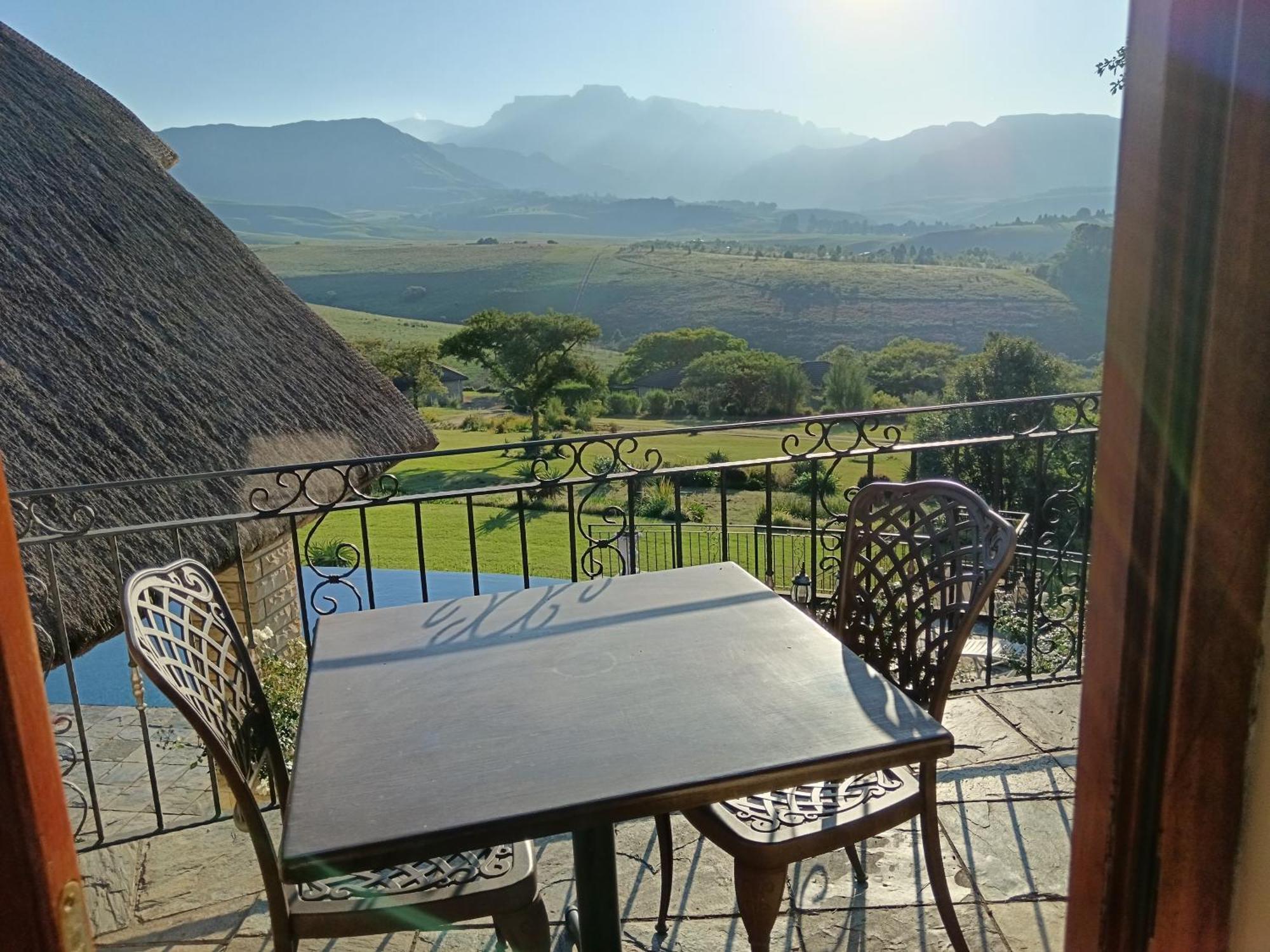 Inkungu Boutique Hotel Champagne Valley Extérieur photo